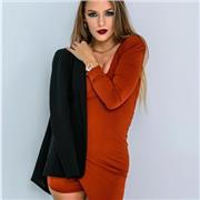 Doy clase a alumnos que estén estudiando un grado parecido o grado medio de actividades comerciales.